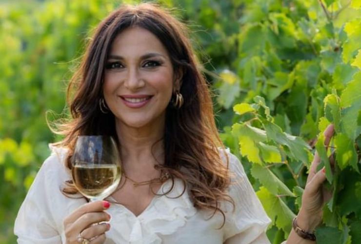Selen, vero nome Luce Caponegro e il nuovo progetto nel business del vino