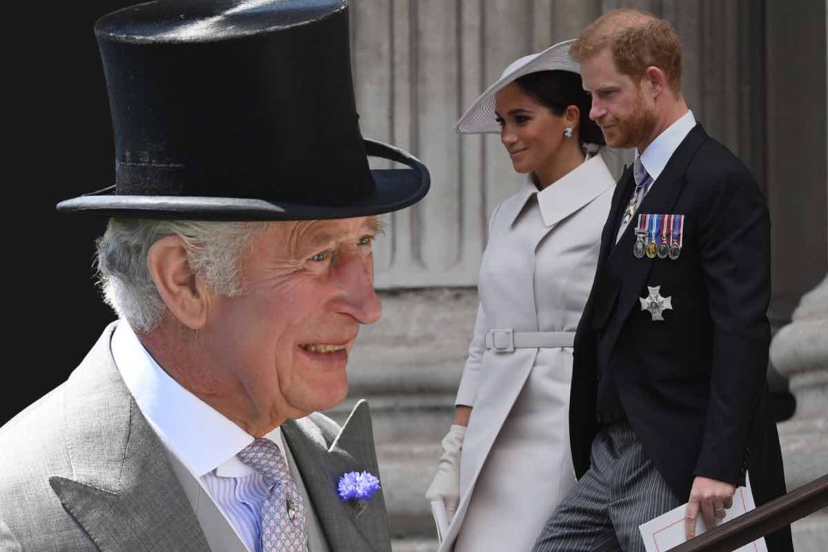 Harry e Meghan perché Re Carlo li ha sfrattati